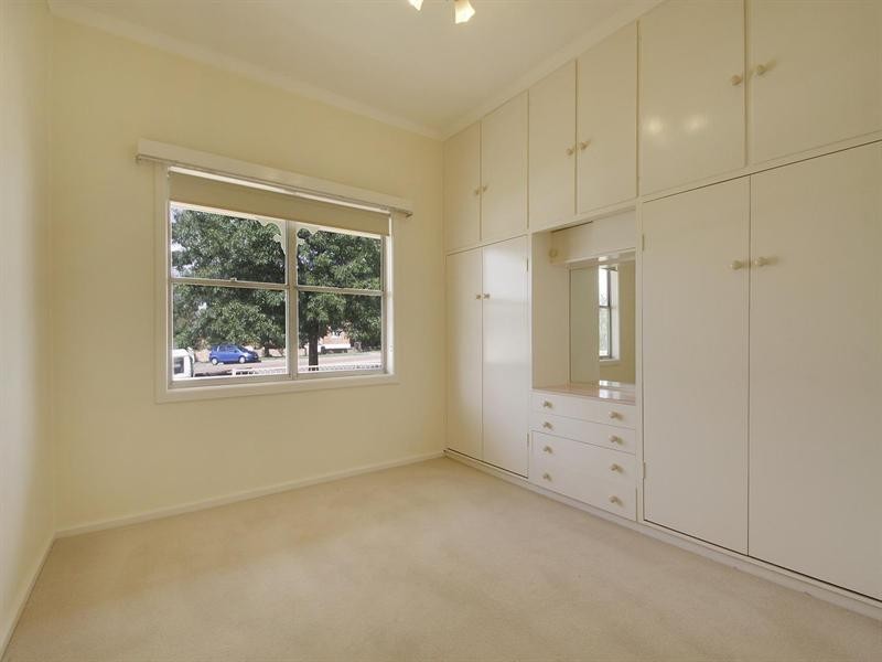 93 Clinton Street, Goulburn NSW 2580