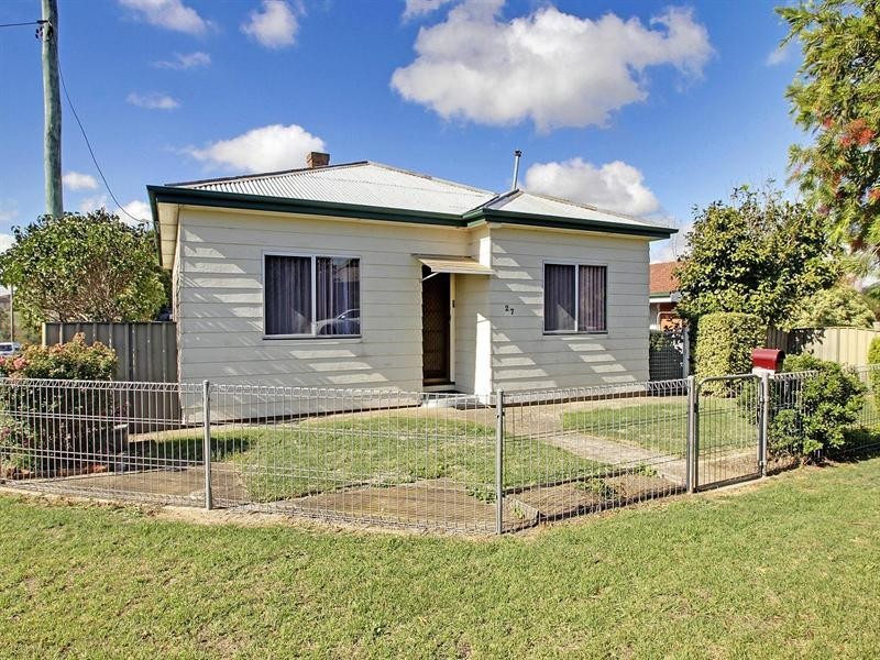 27 William Street, Goulburn NSW 2580