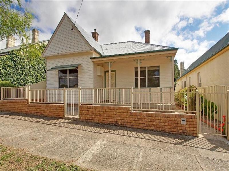 93 Clinton Street, Goulburn NSW 2580