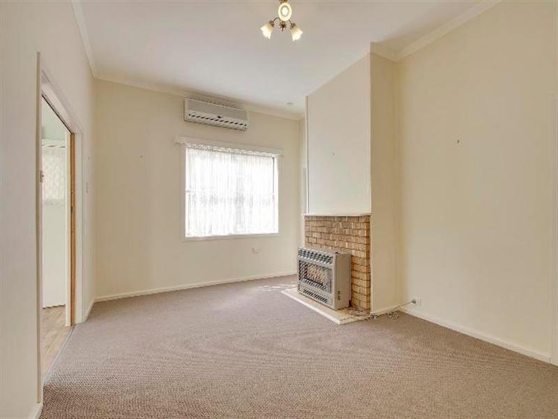 93 Clinton Street, Goulburn NSW 2580