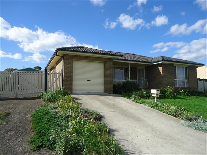 7 Amber Court, Goulburn NSW 2580