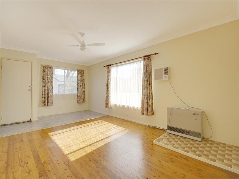 15 Hillview Road, Goulburn NSW 2580