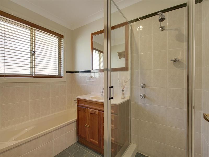 54 Ivy Lea Place, Goulburn NSW 2580