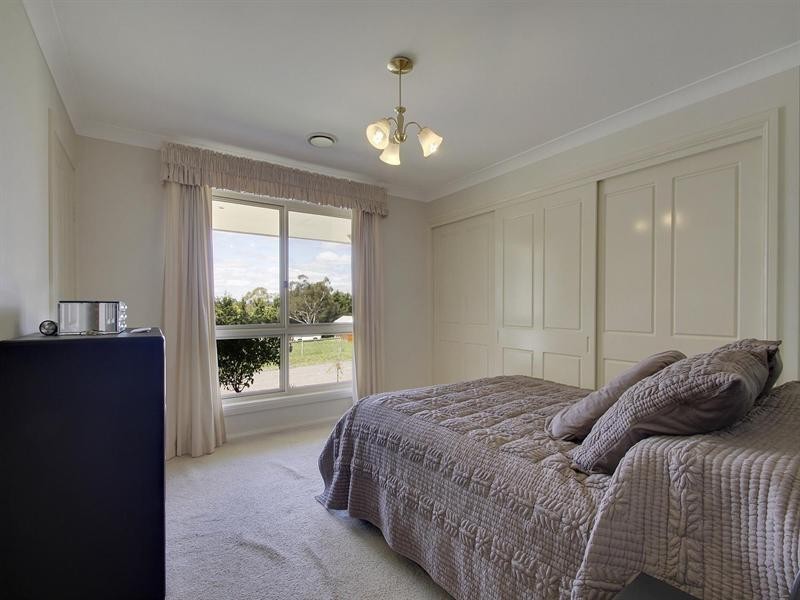 54 Ivy Lea Place, Goulburn NSW 2580