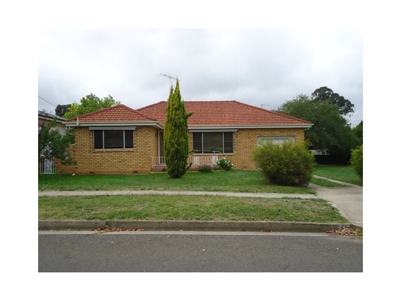 4 Ross Street, Goulburn NSW 2580