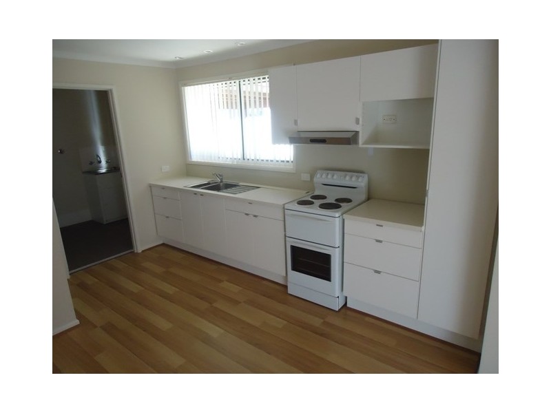 8 Grant Parade, Goulburn NSW 2580