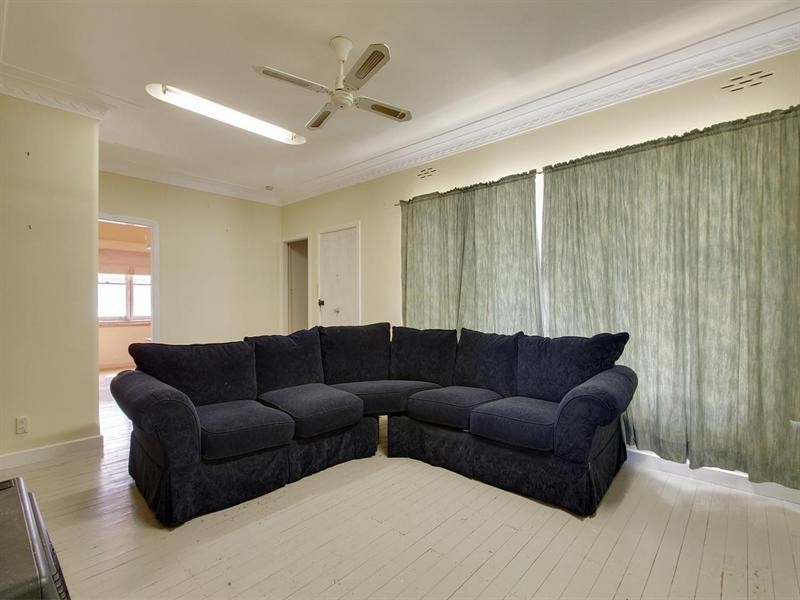 6 Elizabeth Street, Goulburn NSW 2580