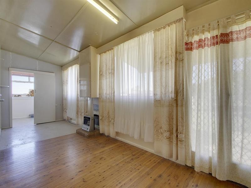 6 Elizabeth Street, Goulburn NSW 2580