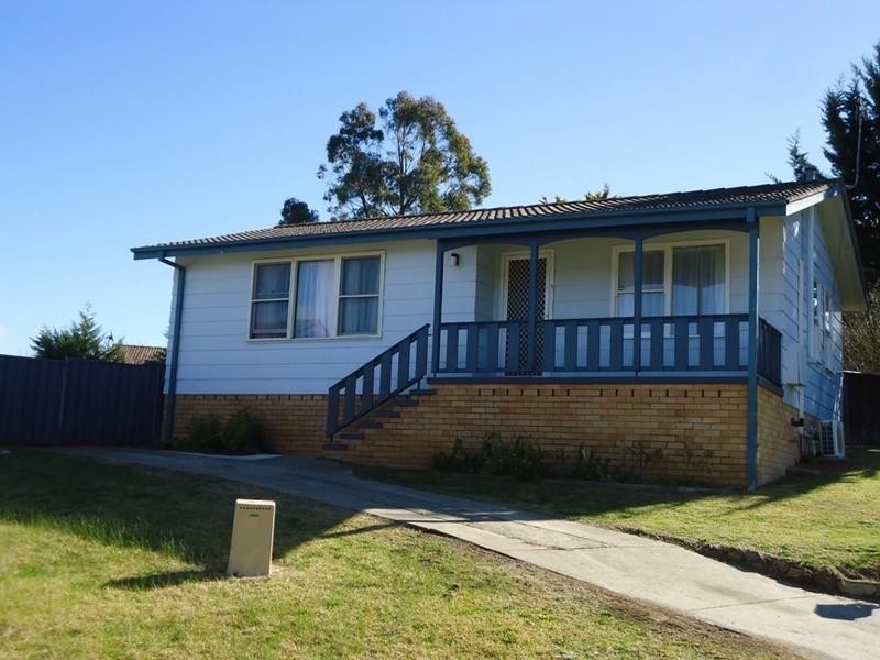 12 Teece Place, Goulburn NSW 2580