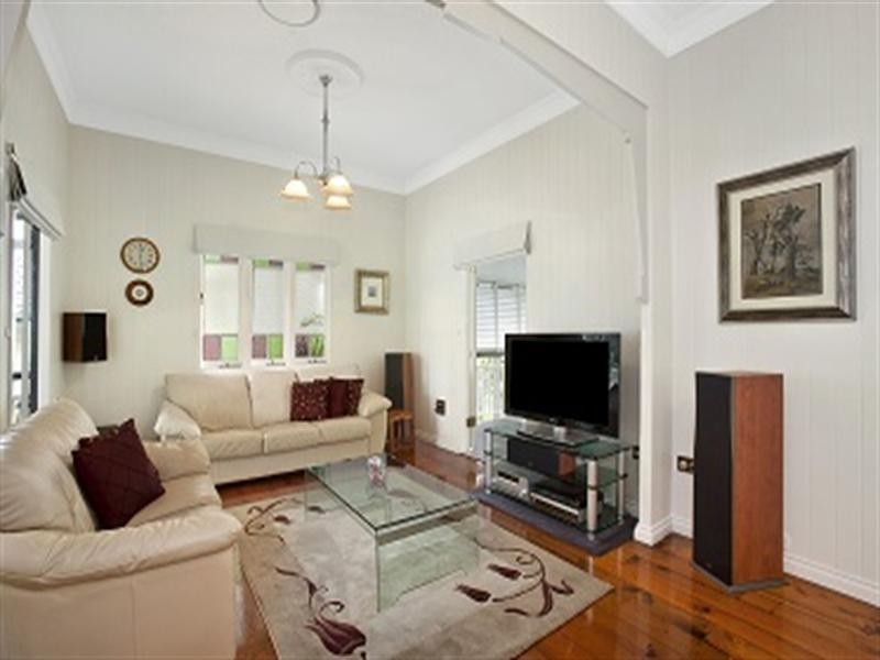 63 Verney Road West, Graceville QLD 4075