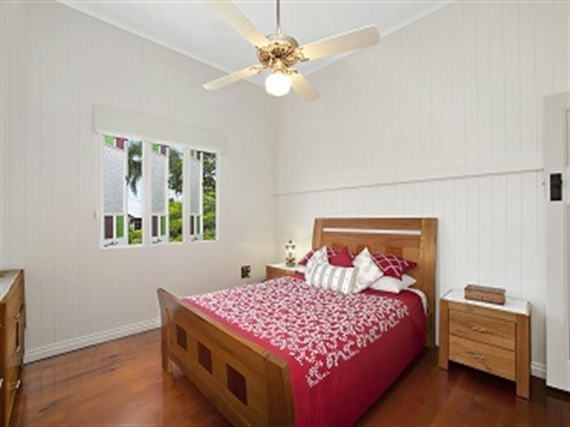 63 Verney Road West, Graceville QLD 4075