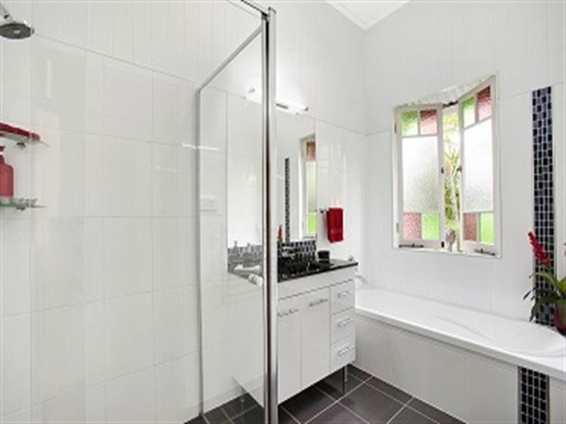 63 Verney Road West, Graceville QLD 4075