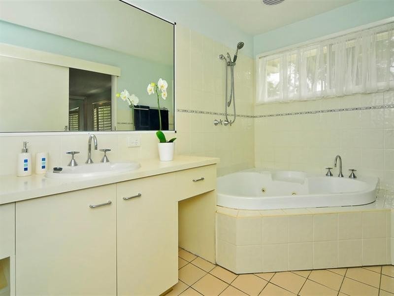 63 Sutton Street, Chelmer QLD 4068