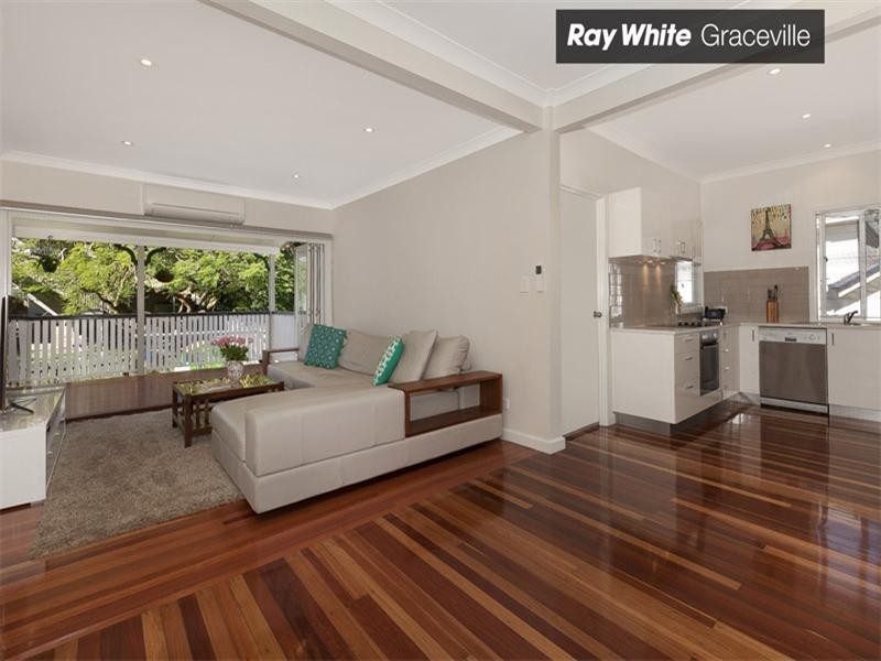 26 Coleman Street, Graceville QLD 4075