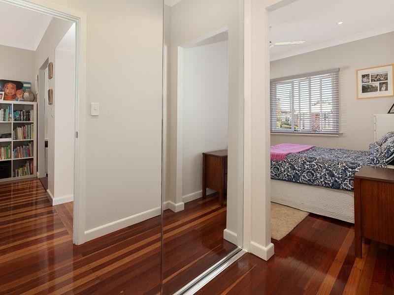 26 Coleman Street, Graceville QLD 4075