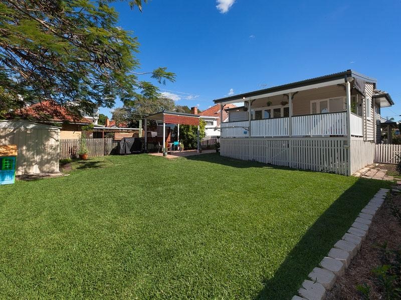 26 Coleman Street, Graceville QLD 4075