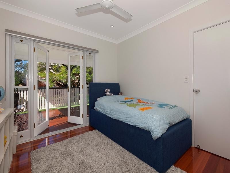 26 Coleman Street, Graceville QLD 4075