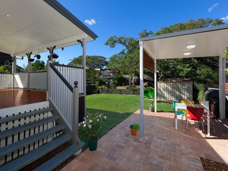 26 Coleman Street, Graceville QLD 4075