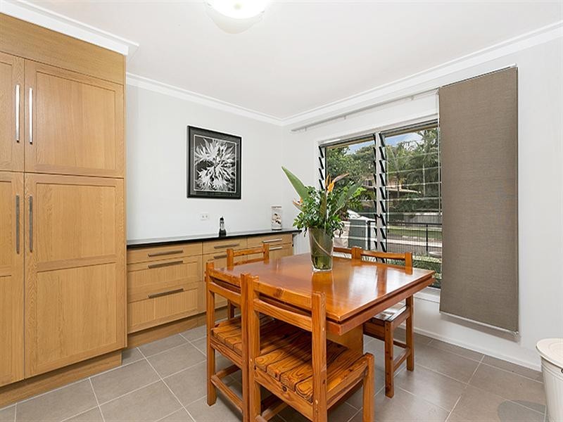 2 Thornburgh Street, Oxley QLD 4075