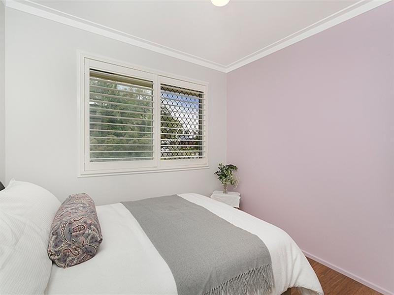 2 Thornburgh Street, Oxley QLD 4075