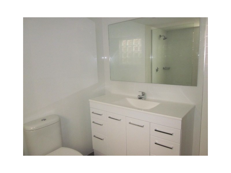 11/3 Central Avenue, Sherwood QLD 4075