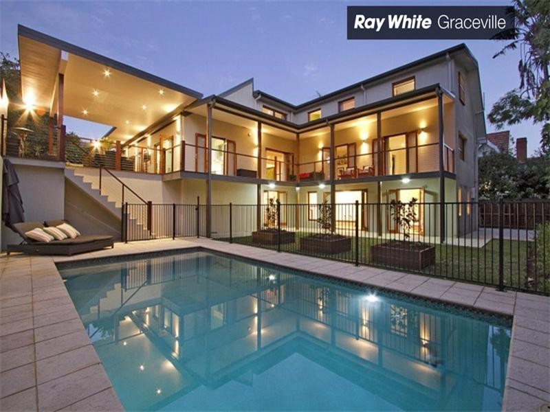 35 Hazelmere Parade, Sherwood QLD 4075