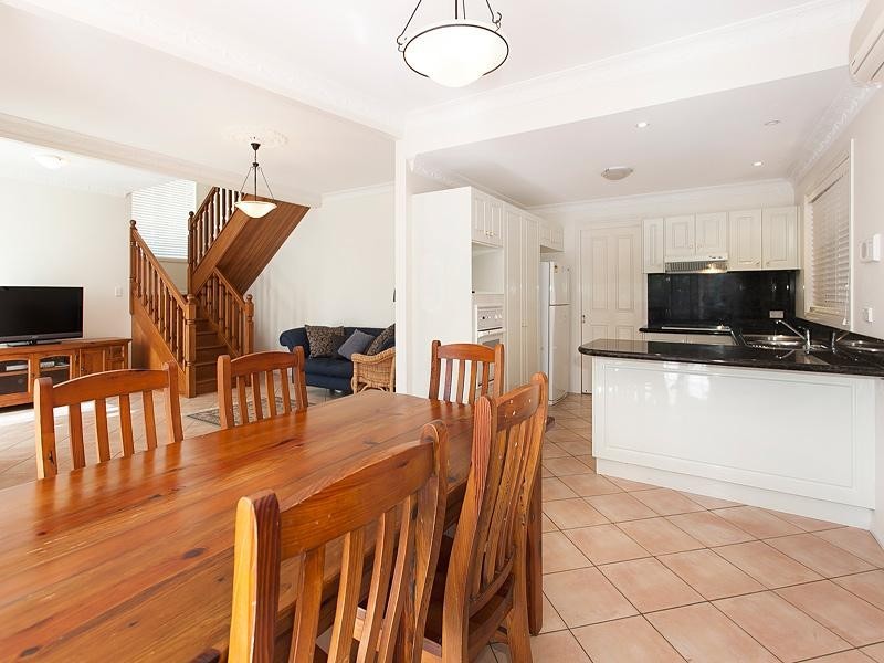 1/32 Skew Street, Sherwood QLD 4075