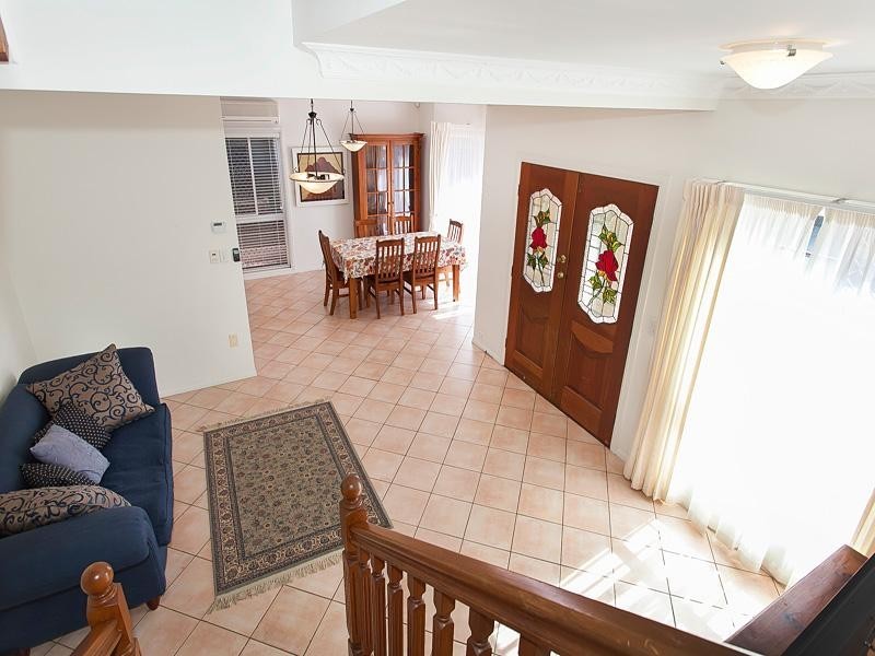 1/32 Skew Street, Sherwood QLD 4075