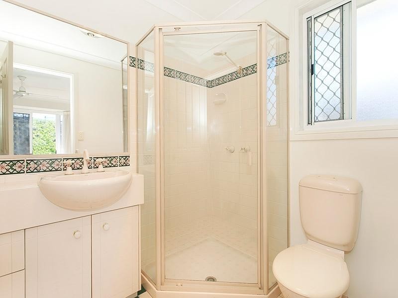 1/32 Skew Street, Sherwood QLD 4075