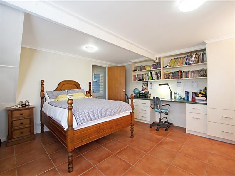 89 Blackheath Road, Oxley QLD 4075