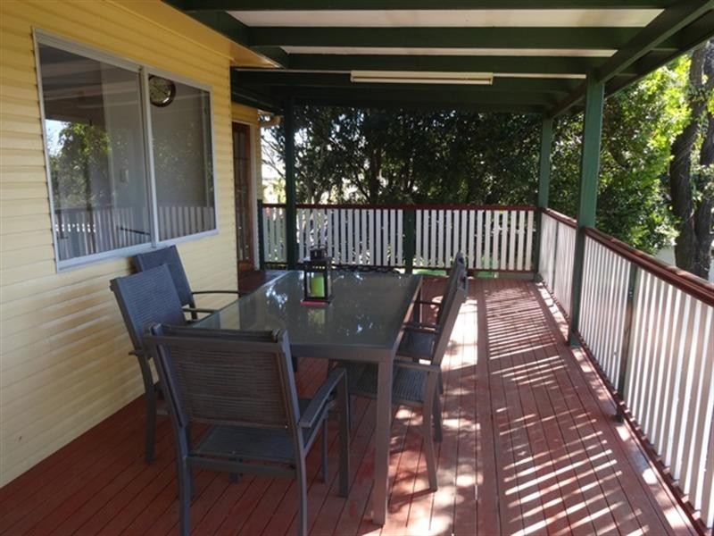 22 Idriess Street, Oxley QLD 4075