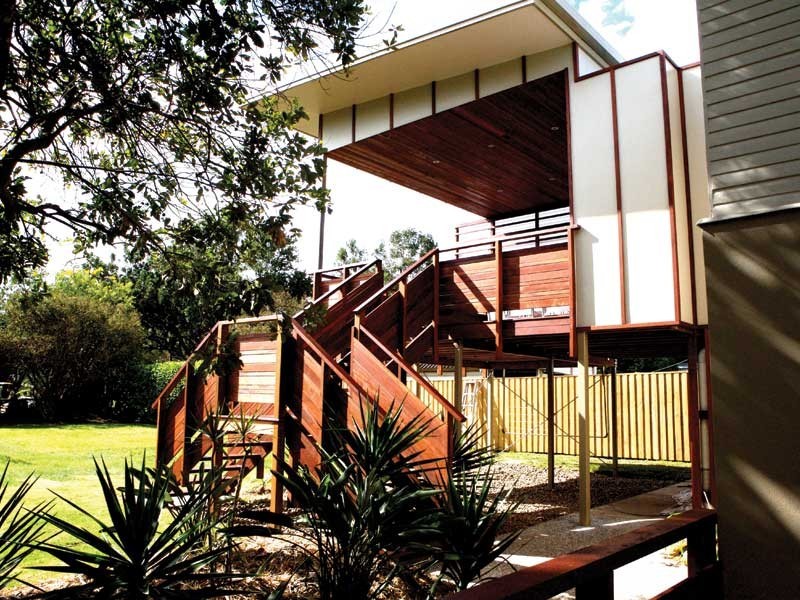 Cnr David St & Myla Terrace, Tennyson QLD 4105