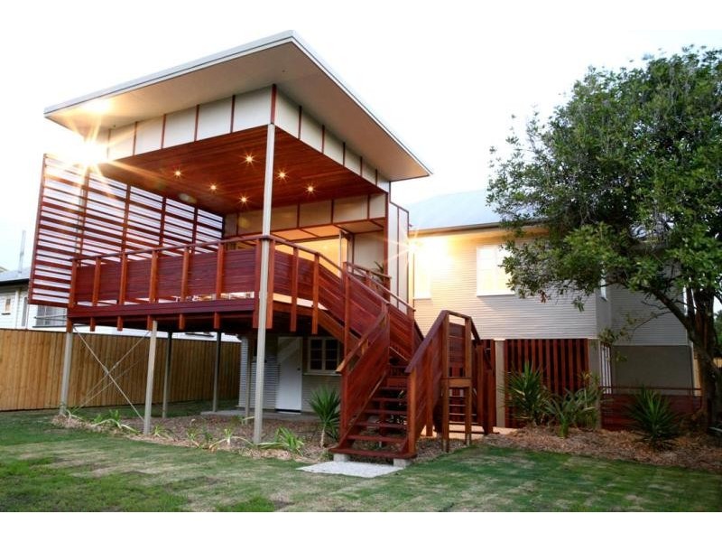 Cnr David St & Myla Terrace, Tennyson QLD 4105