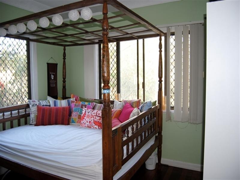 63 Bannerman Street, Oxley QLD 4075