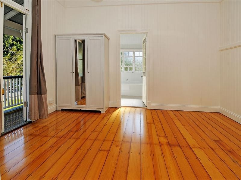 54 Hall Street, Sherwood QLD 4075