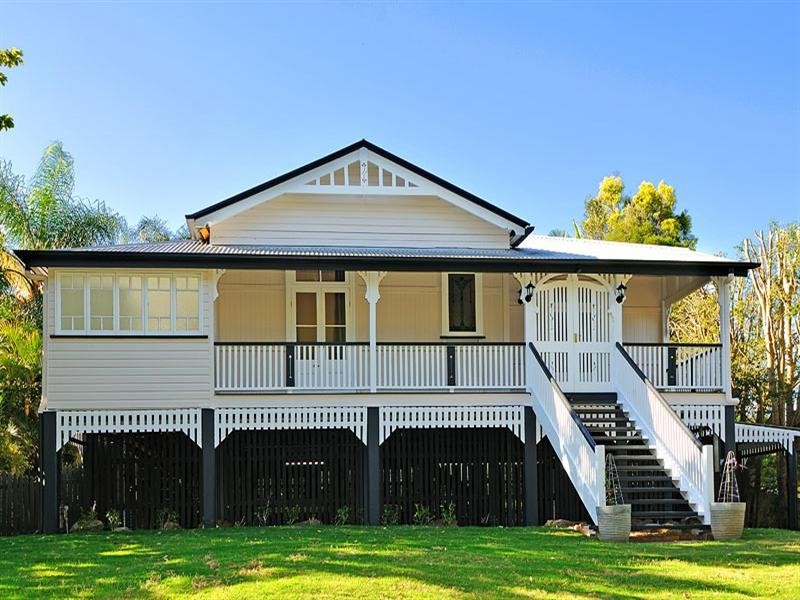 54 Hall Street, Sherwood QLD 4075