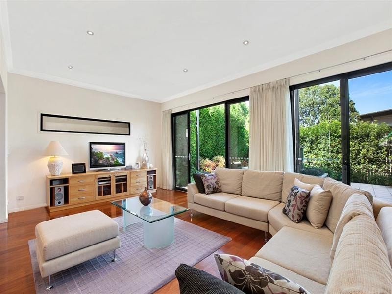 76 King Arthur Terrace, Tennyson QLD 4105