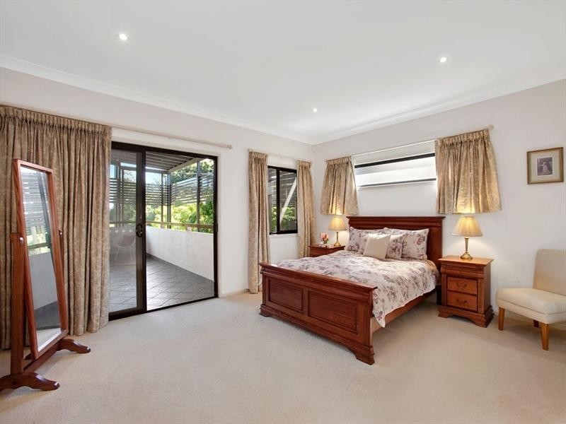 76 King Arthur Terrace, Tennyson QLD 4105