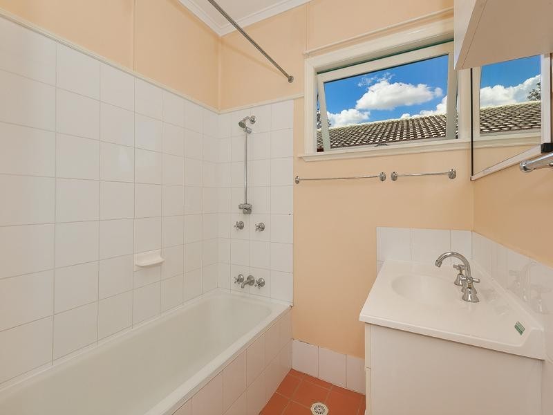 21 Stephenson Street, Oxley QLD 4075