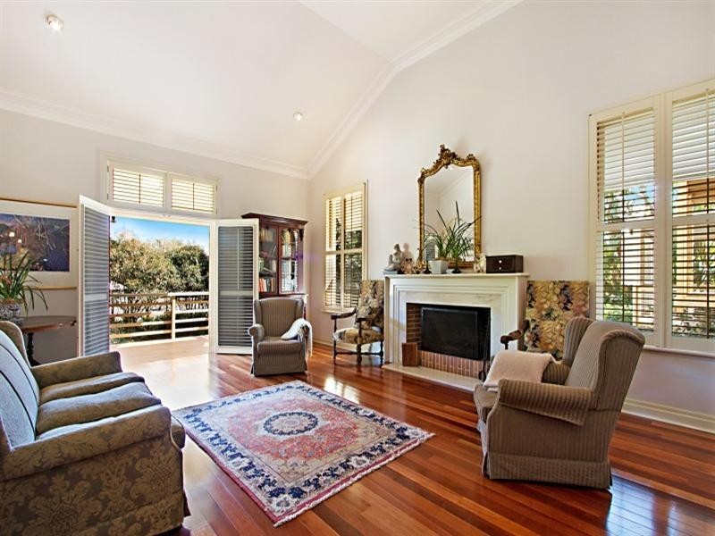 37 Laurel Avenue, Chelmer QLD 4068