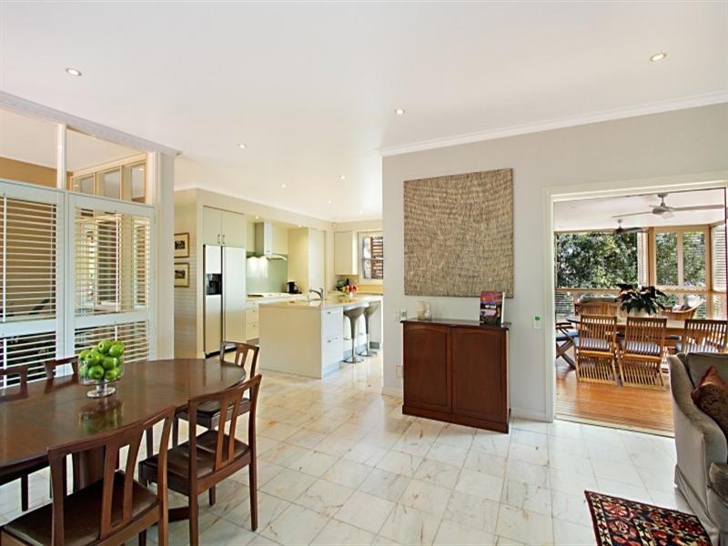 37 Laurel Avenue, Chelmer QLD 4068