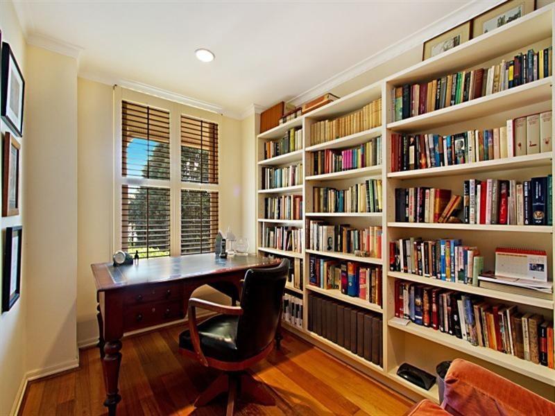 37 Laurel Avenue, Chelmer QLD 4068