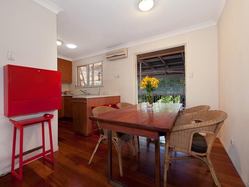 54 Fort Road, Oxley QLD 4075