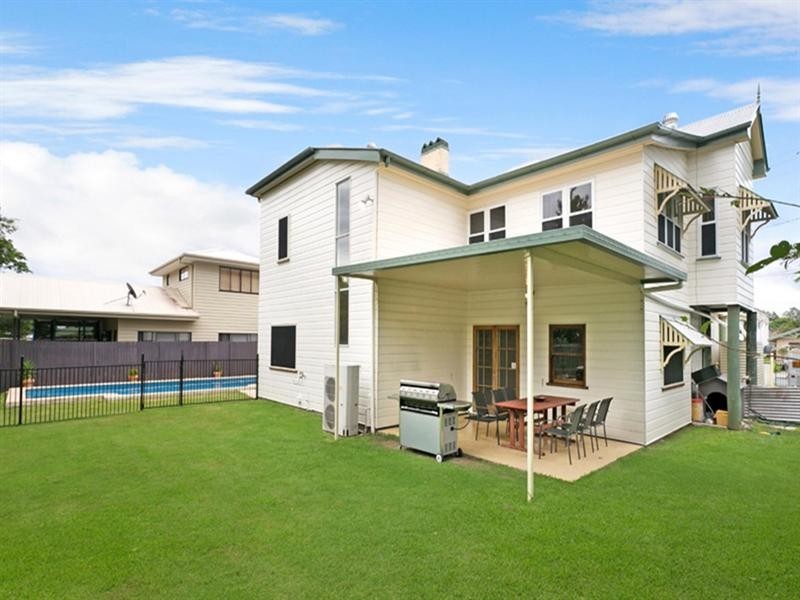 23 Graceville Avenue, Graceville QLD 4075