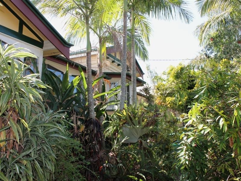 56 Strong Avenue, Graceville QLD 4075