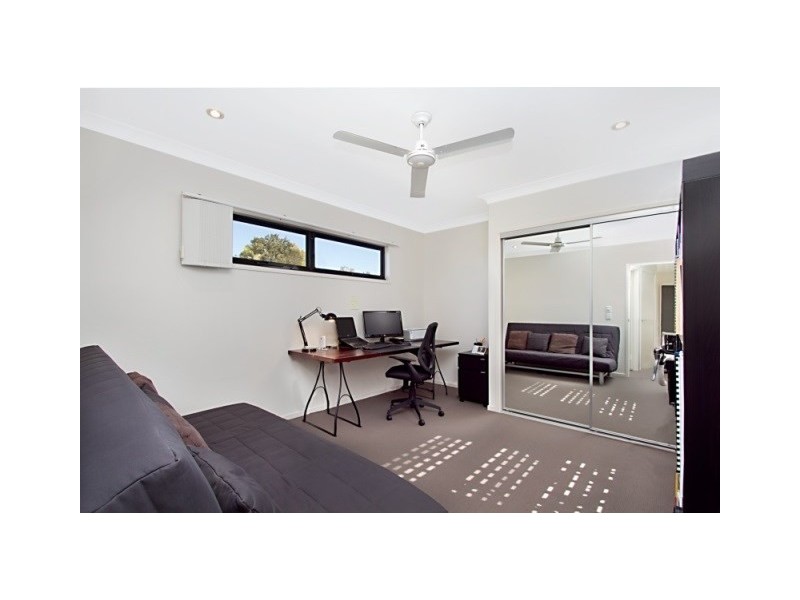 2/23 Primrose Street, Sherwood QLD 4075