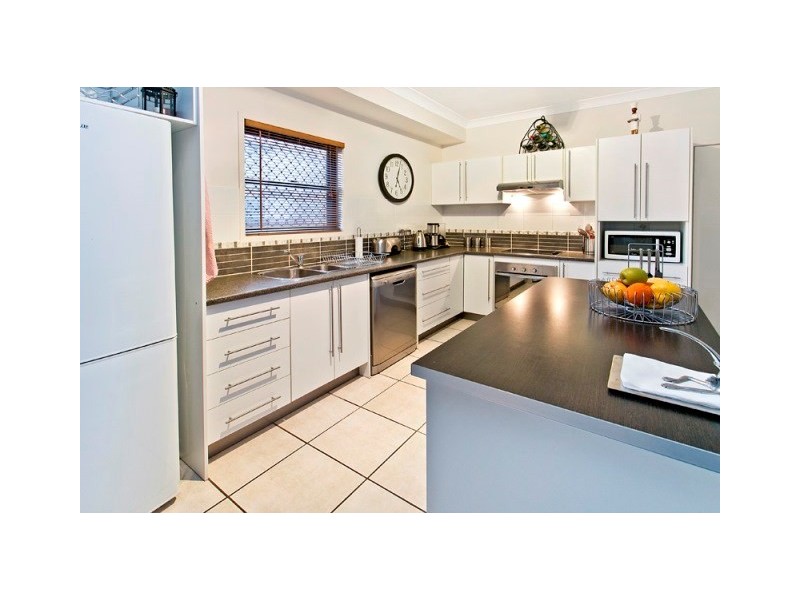 2/23 Primrose Street, Sherwood QLD 4075