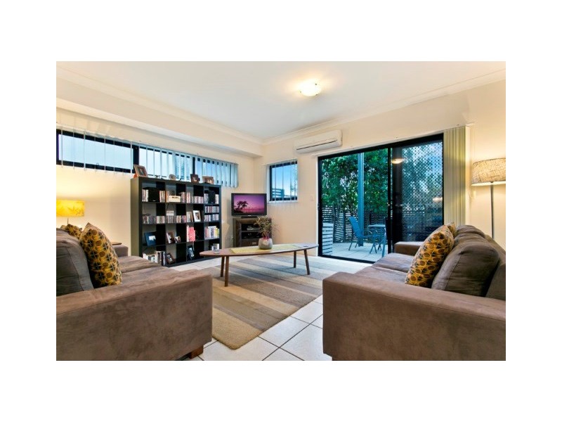 2/23 Primrose Street, Sherwood QLD 4075