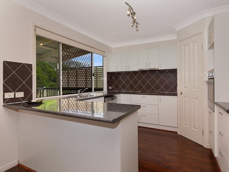 191 Graceville Avenue, Graceville QLD 4075