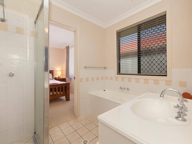 9 Belfry Place, Oxley QLD 4075